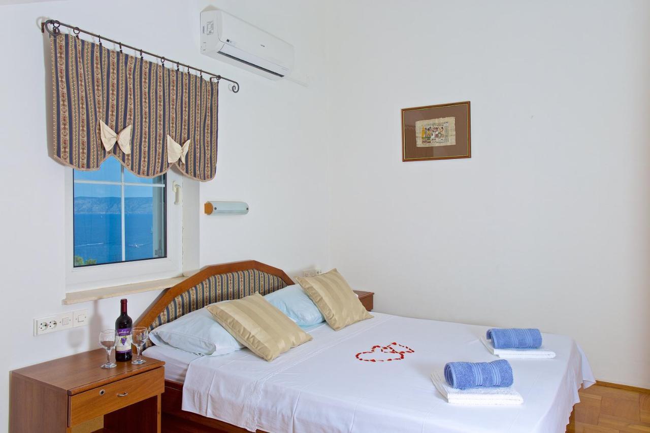 Apartments Kalina Jelsa  Exterior photo